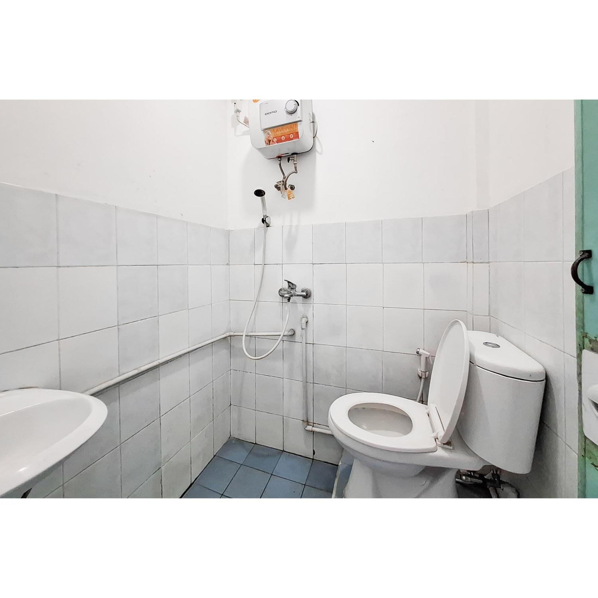 Wisma Pkbi Jabar Mitra Reddoorz Bandung Exterior foto